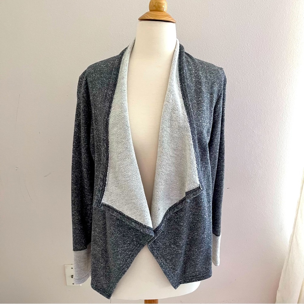 Lyn two tone Gray athleisure wrap cardigan medium